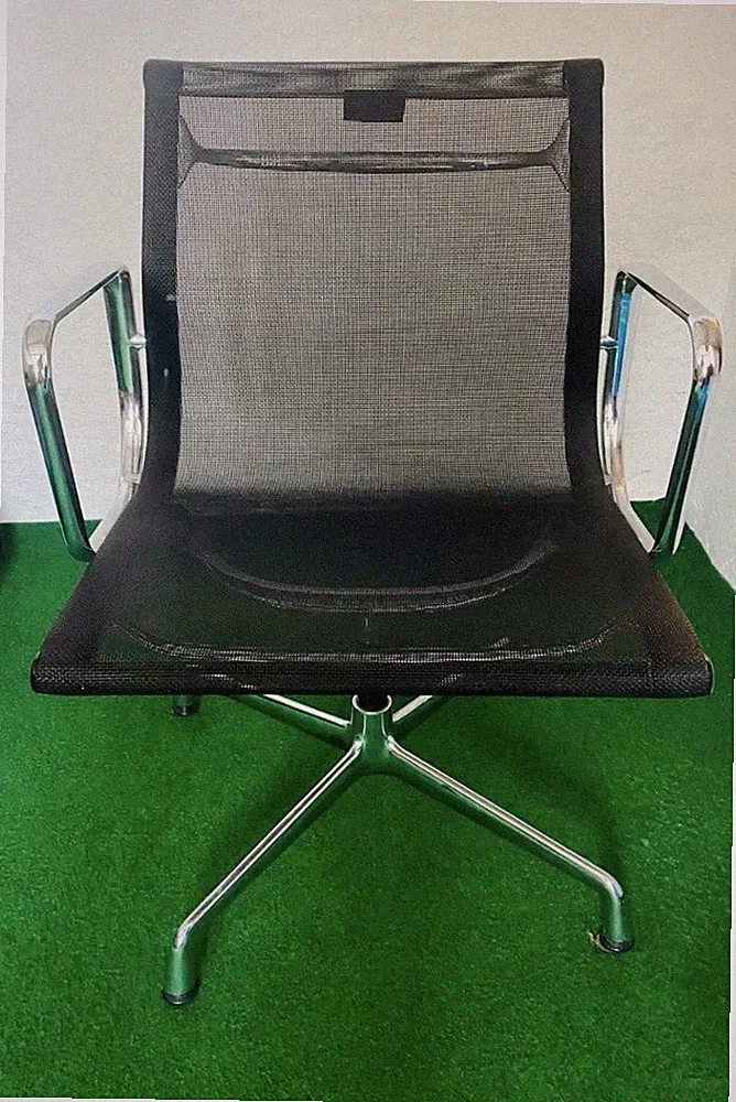 Charles Eames Vitra EA 108 Drehstuhl Ergonomisch Chrom