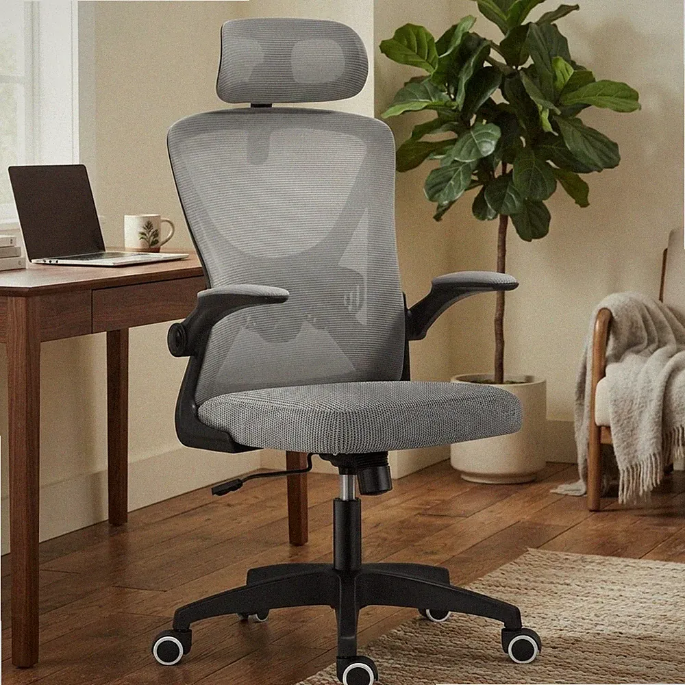 Ergonomischer Schreibtischstuhl mit hoher Rückenlehne und verstellbarer Kopfstütze für ultimativen Komfort