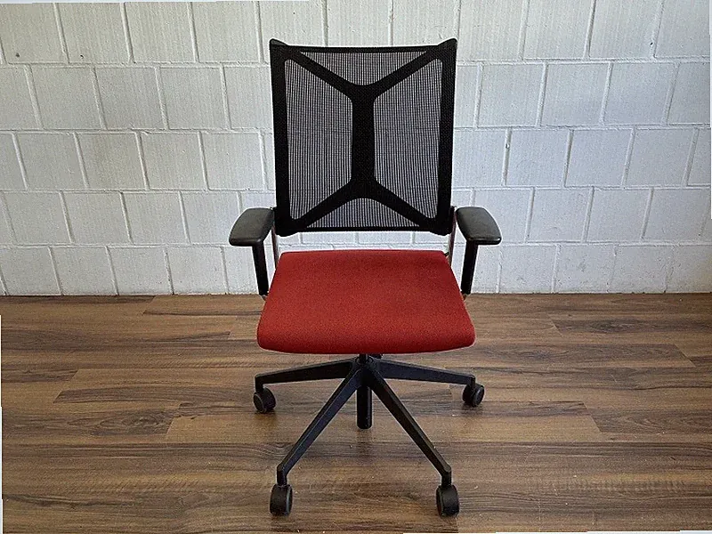 Girsberger Bürodrehstuhl rot schwarz Alu Netzrücken ergonomisch