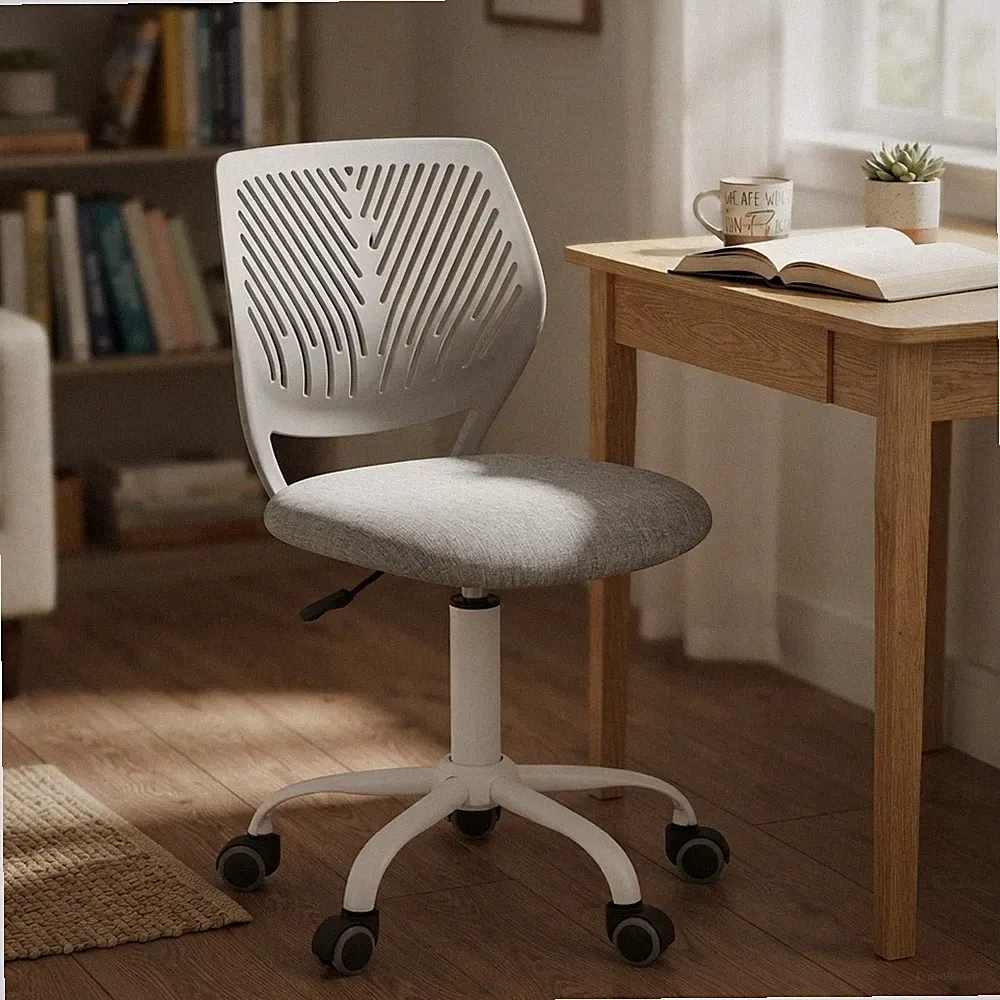 Hellgrauer ergonomischer Arbeitsstuhl mit leichtgängiger Verstellbarkeit - für Homeoffice