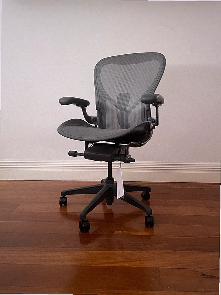 Herman Miller Aeron Remastered (Neu) Ergonomischer Bürostuhl