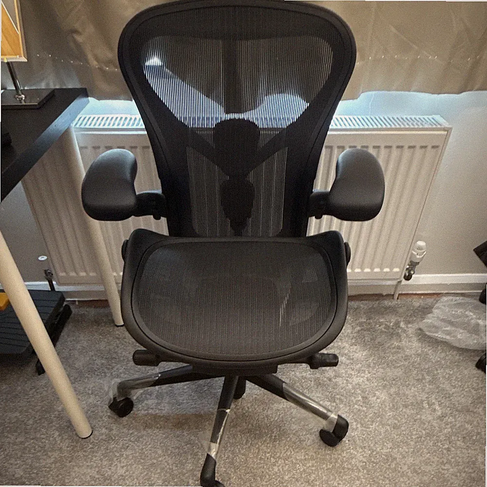 Herman Miller Aeron Stuhl Größe A Small neu Onyx schwarz Modell £1775