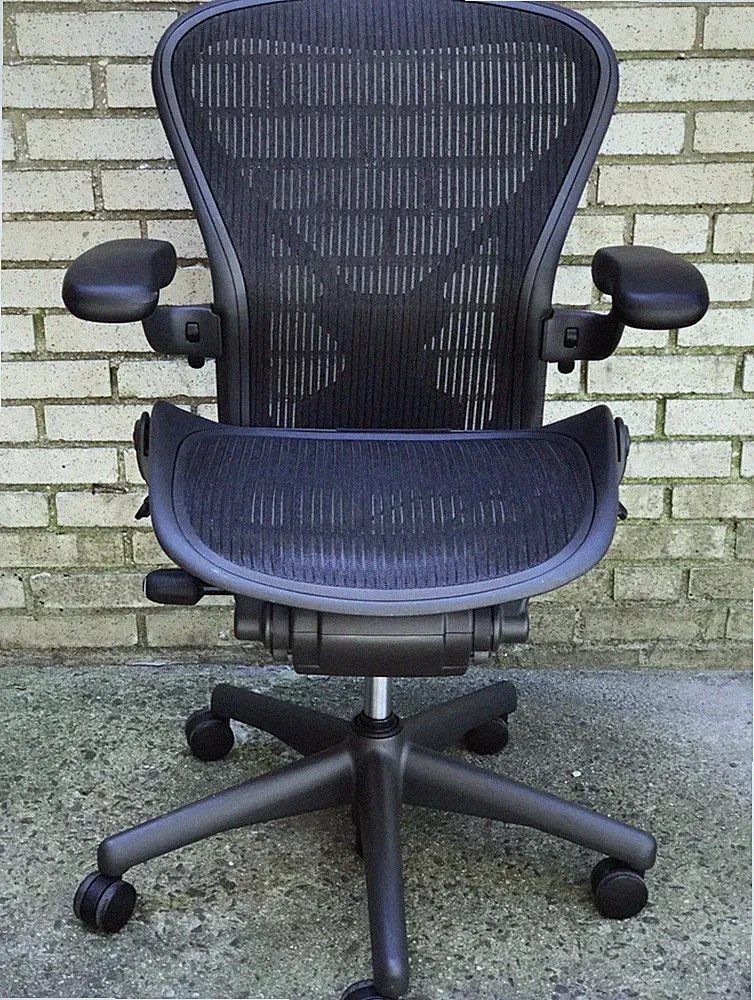 Herman Miller Aeron Stuhl Größe B - PostureFit Lendenwirbel volle Ausstattung - generalüberholt