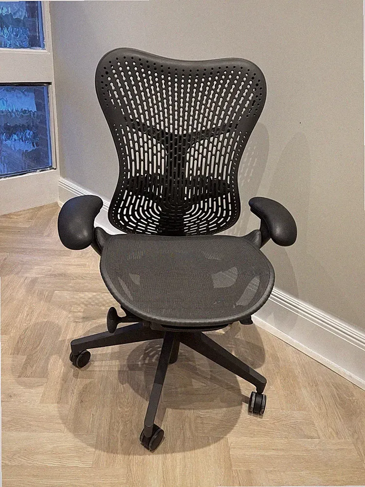 Herman Miller Mirra 2 Triflex Rücken Arbeitsstuhl voll verstellbar Modell 2019