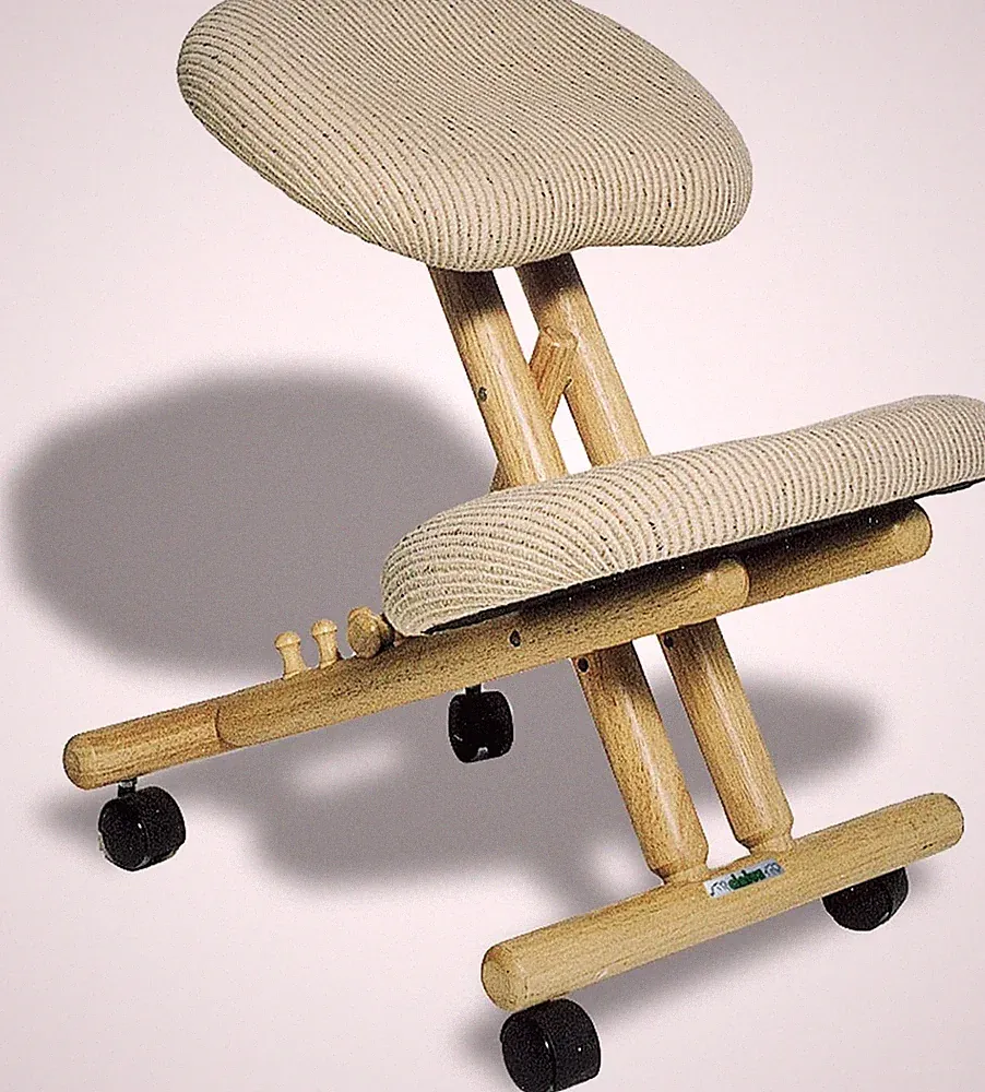 Kniender ergonomischer Stuhl ohne Rückenlehne, Naturkautschukholz, Einzelstuhl für