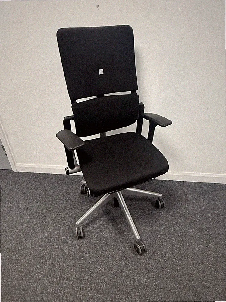 Steelcase Please V2 Chefsessel Arbeitsstuhl in Xtreme Havana Schwarz