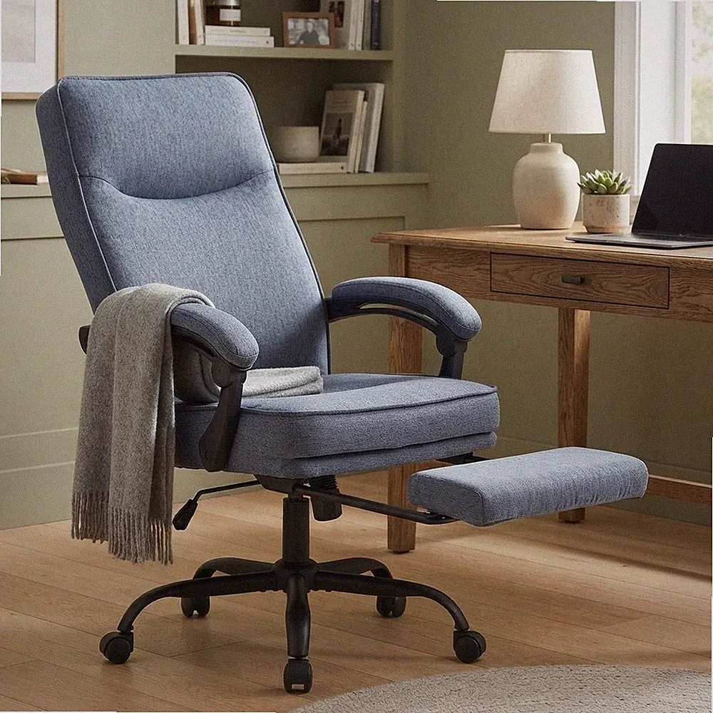 Stilvoller Bürostuhl aus Stoff mit Armlehnen, Lehne & ergonomischem Design für Zuhause