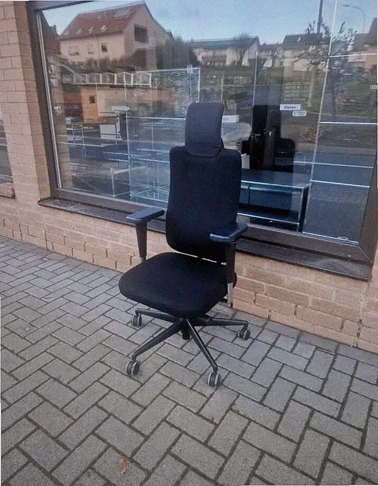 Vitra HeadLine Bürodrehstuhl mit Kopfstütze – Ergonomisch & Stilvoll